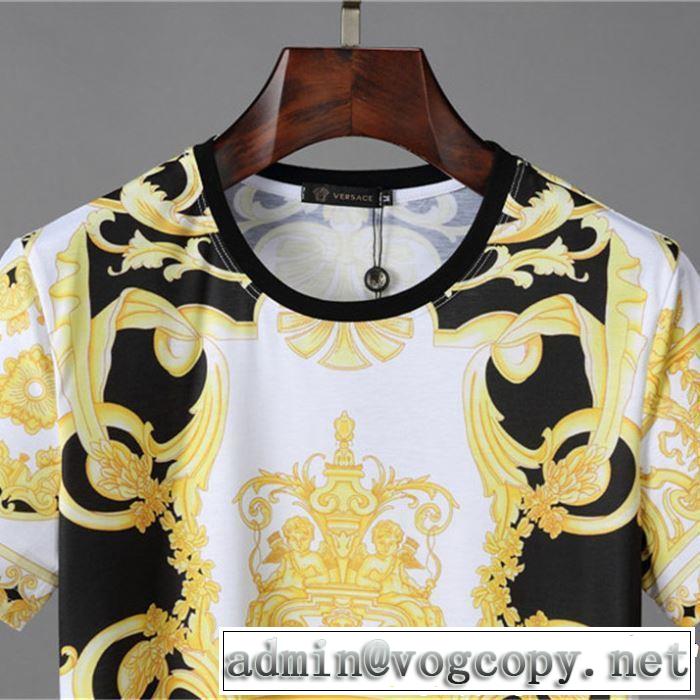 2019春夏のトレンド新商品 一気にトレンド感満載な着こなし VERSACE ヴェルサーチ 半袖Tシャツ 2019最新作