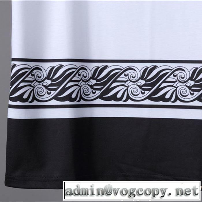 季節をまたい新作アイテム 2019年の春夏に着たい 夏っぽさ新作アイテム VERSACE ヴェルサーチ 半袖Tシャツ