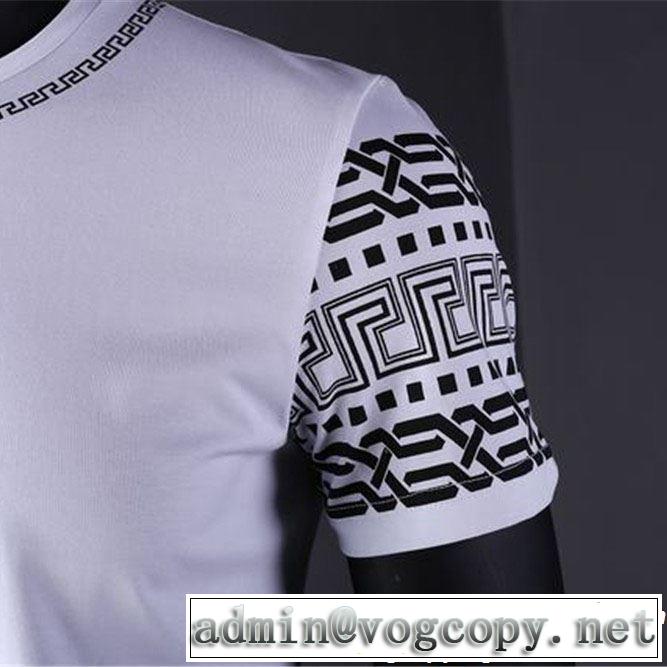 新作コレクションを見る 2019春夏トレンドアイテム VERSACE ヴェルサーチ 半袖Tシャツ 2色可選