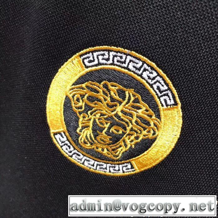 VERSACE ヴェルサーチ 半袖Tシャツ 3色可選 2019春夏は人気定番 魅力的なカラー使い 上品な涼やかさある印象に