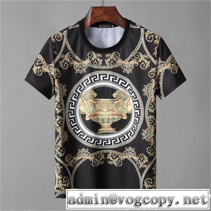 夏に良く似合うちょっと新品 2019春夏人気トレンドアイテム VERSACE ヴェルサーチ 半袖Tシャツ 2色可選