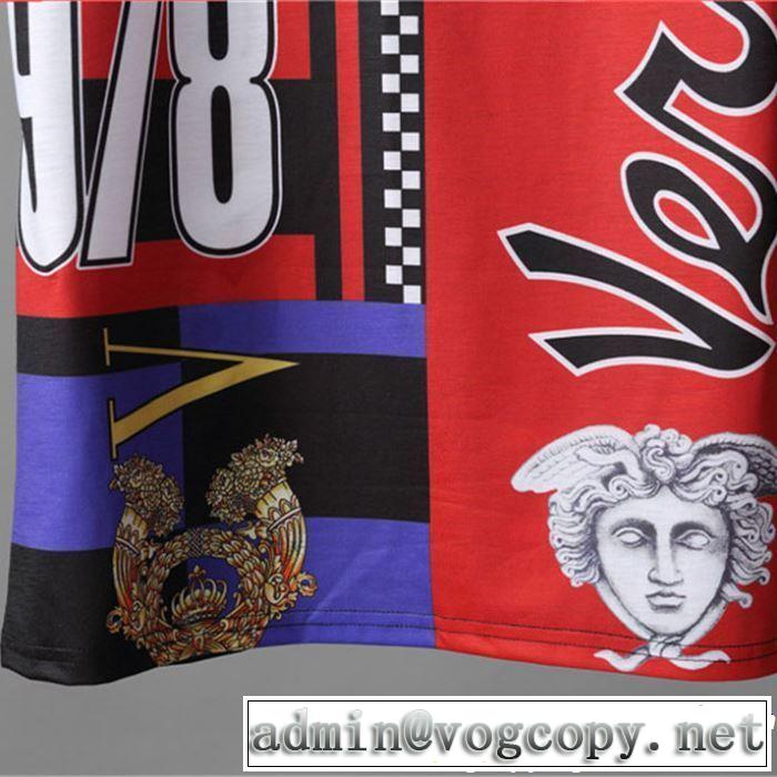 ぜひ今年のトレンドをチェック VERSACE ヴェルサーチ 半袖Tシャツ 【2019年】夏のファッション