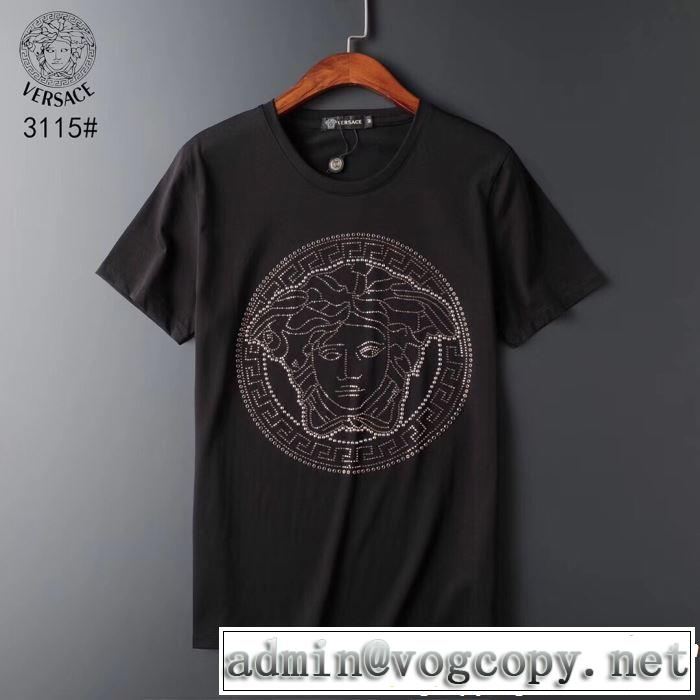 春夏らしい華やか 半袖Tシャツ  VERSACE ヴェルサーチ 2色可選 【2019春夏】最新コレクション