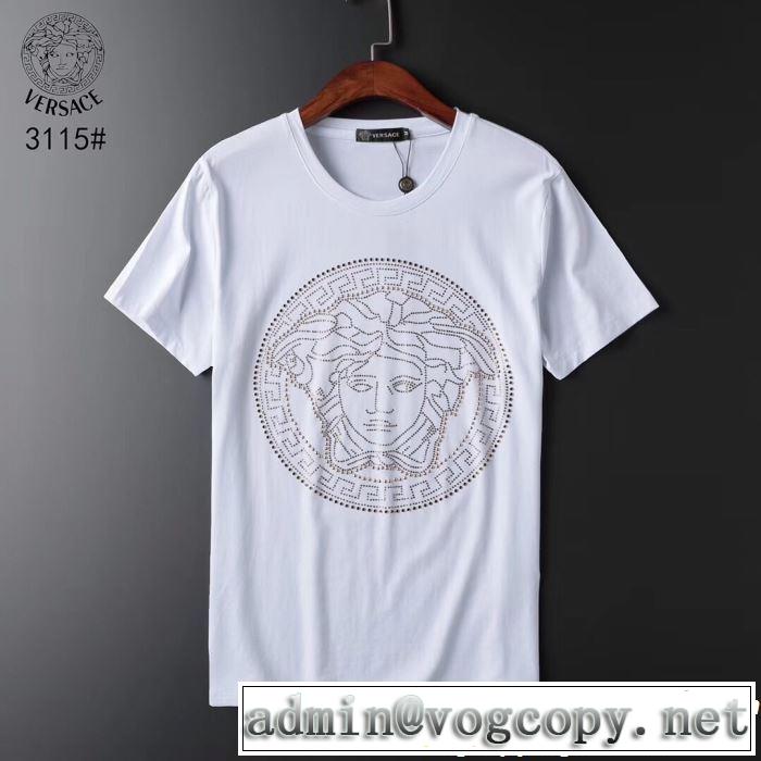春夏らしい華やか 半袖Tシャツ  VERSACE ヴェルサーチ 2色可選 【2019春夏】最新コレクション