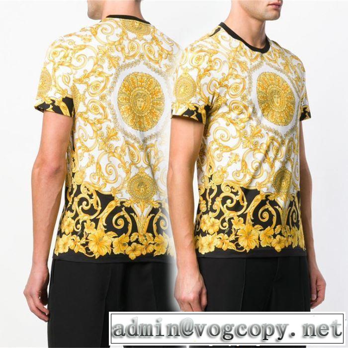 半袖Tシャツ VERSACE ヴェルサーチ 2019年春夏のトレンドアイテム 清涼感とカジュアルスタイル