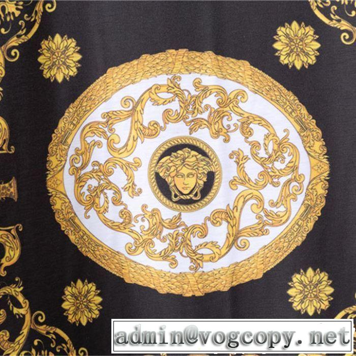 毎年トレンドアイテムが出る 2019年夏の一押しファッションアイテム VERSACE ヴェルサーチ 半袖Tシャツ