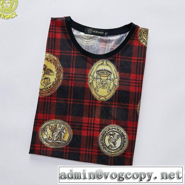 さわやか夏スタイル新品 半袖Tシャツ VERSACE ヴェルサーチ おしゃれな夏ファッション2019
