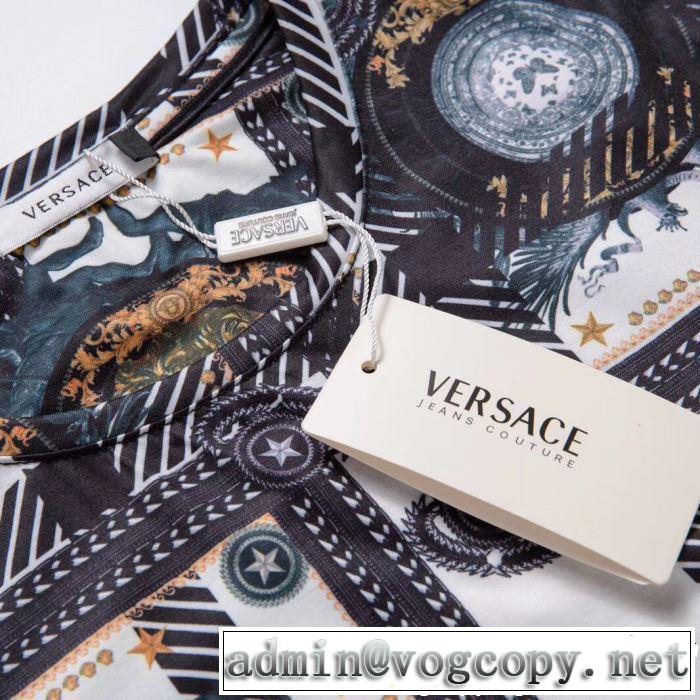 半袖Tシャツ 2色可選 今季トレンドの限定アイテム 2019年春夏のトレンドアイテム VERSACE ヴェルサーチ