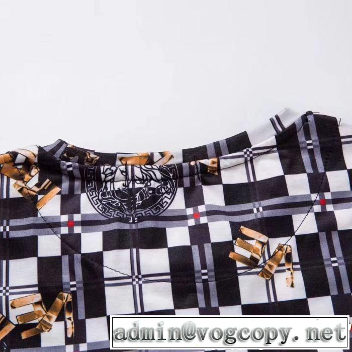 VERSACE ヴェルサーチ 半袖Tシャツ 2色可選 大人の華やかさを演出 【2019春夏】最新コレクション