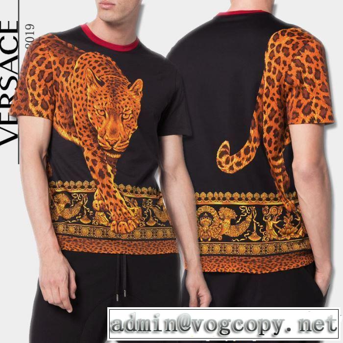 注目度が高まり最新コレクション 2019春夏も引き続き人気セール VERSACE ヴェルサーチ 半袖Tシャツ