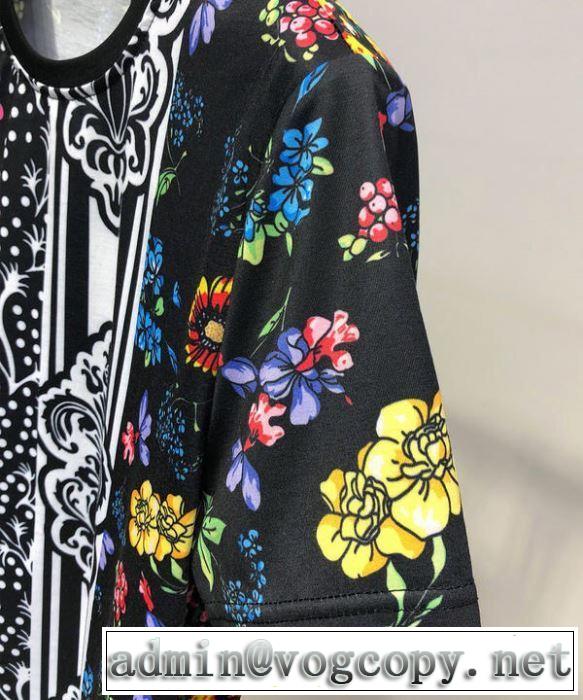 最新で完売確実 ヴェルサーチ2019春夏トレンドアイテム  VERSACE Tシャツ/半袖 限定デザイン大人気完売前に
