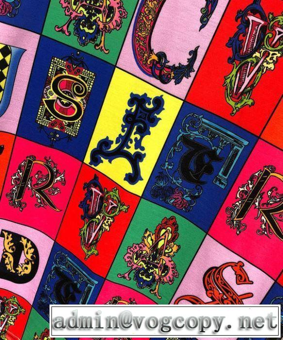 2019春夏の大注目トレンド ヴェルサーチ お勧め使える未入荷ブランド VERSACE Tシャツ/半袖