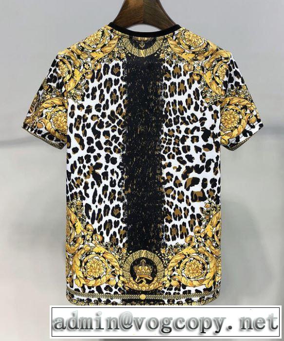 2019年最新ファッション Tシャツ/半袖 ヴェルサーチ安心と信頼のお取引 VERSACE 完売必須