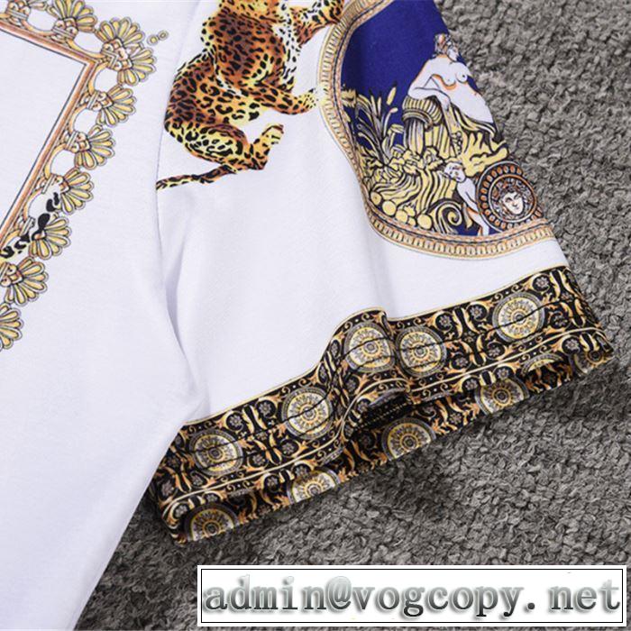 Tシャツ/半袖 VERSACEお洒落スタイル  Tシャツ/半袖2019SSのトレンド商品 ヴェルサーチ