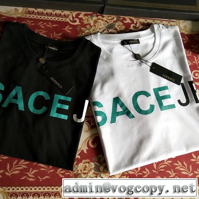 最新で完売確実 ヴェルサーチ VERSACE Tシャツ/半袖 コーデ選ばずおしゃれのポイント