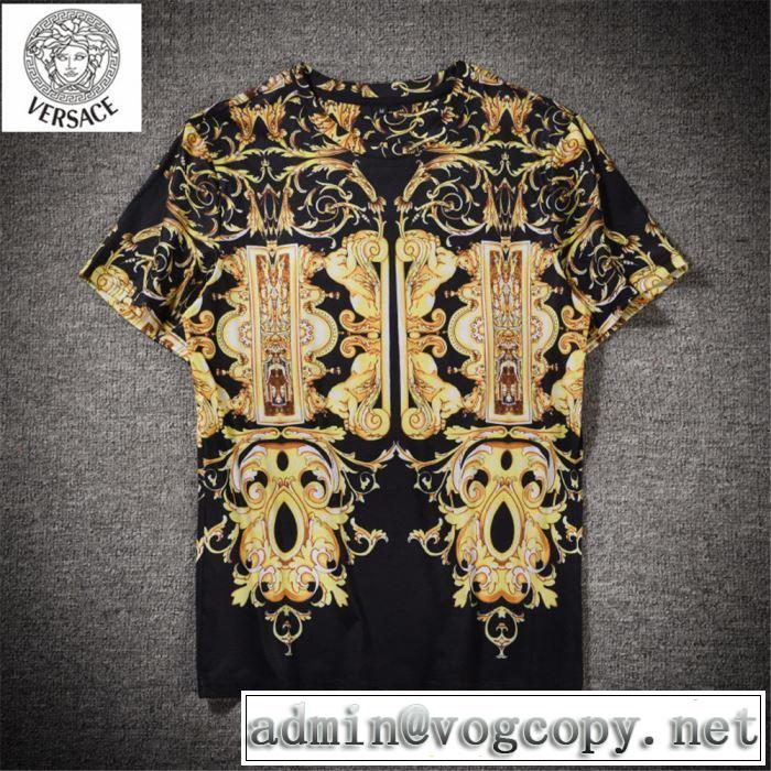 Tシャツ/半袖  ヴェルサーチ人気モデル愛用 2019年夏の一押しファッションアイテム VERSACE