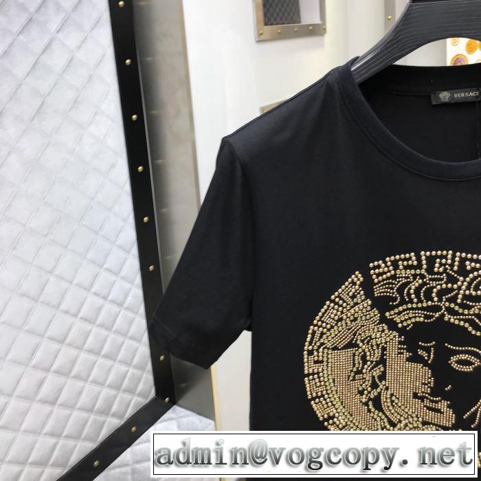 毎年トレンドアイテムが出る  Tシャツ/半袖  2019SS  ヴェルサーチこの夏絶対欲しい  VERSACE
