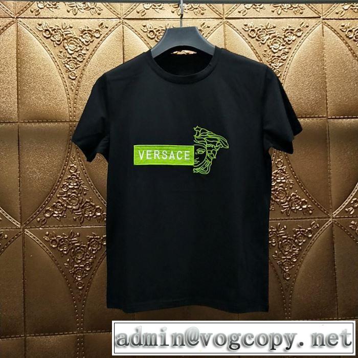 Tシャツ/半袖 2色可選 2019限定 男性に人気ヴェルサーチ 今年は大きめの新作がトレンド VERSACE