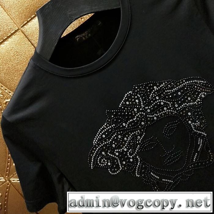 今年は大きめの新作がトレンドVERSACE Tシャツ/半袖 ヴェルサーチ2019年春夏シーズンの人気