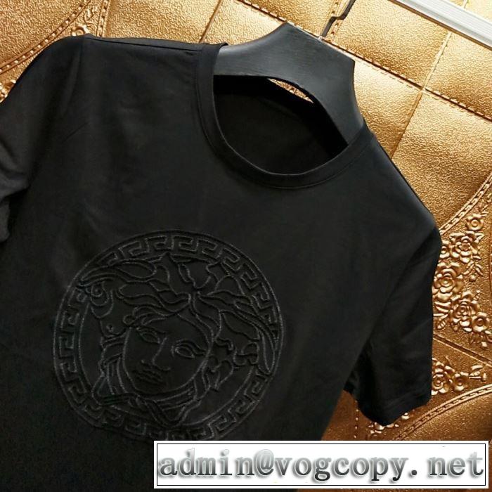 トレンドアイテムとして継続 ヴェルサーチ 2019夏ファション新品 VERSACE Tシャツ/半袖