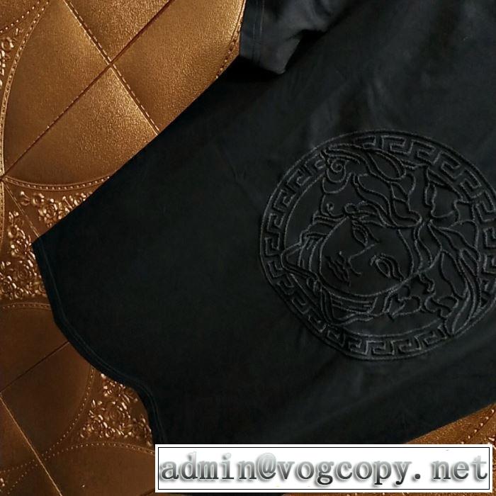 トレンドアイテムとして継続 ヴェルサーチ 2019夏ファション新品 VERSACE Tシャツ/半袖