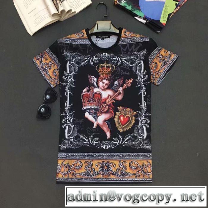 2019夏ファション新品 VERSACE Tシャツ/半袖  ヴェルサーチ 夏に良く似合うちょっと新品