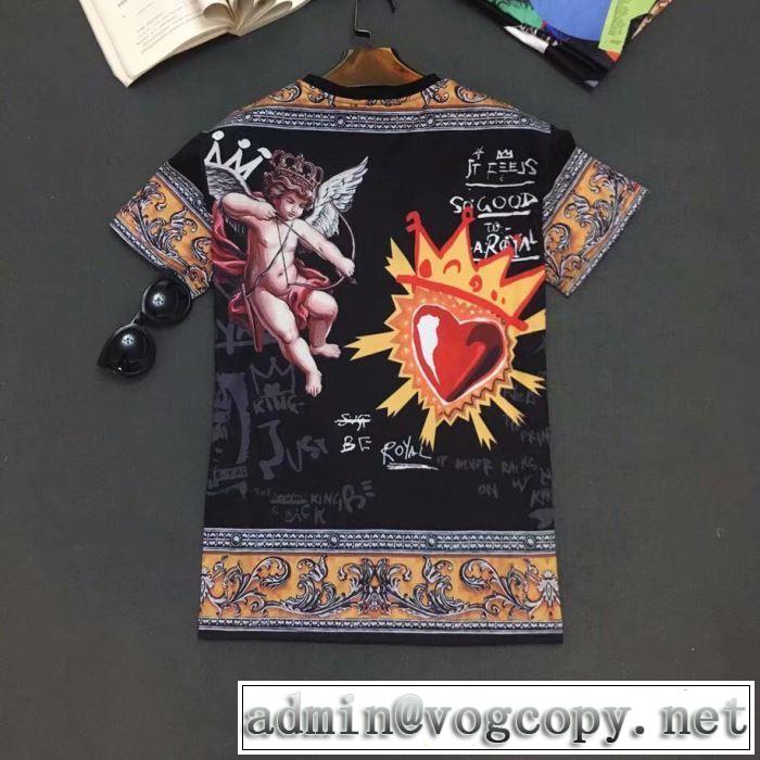 2019夏ファション新品 VERSACE Tシャツ/半袖  ヴェルサーチ 夏に良く似合うちょっと新品