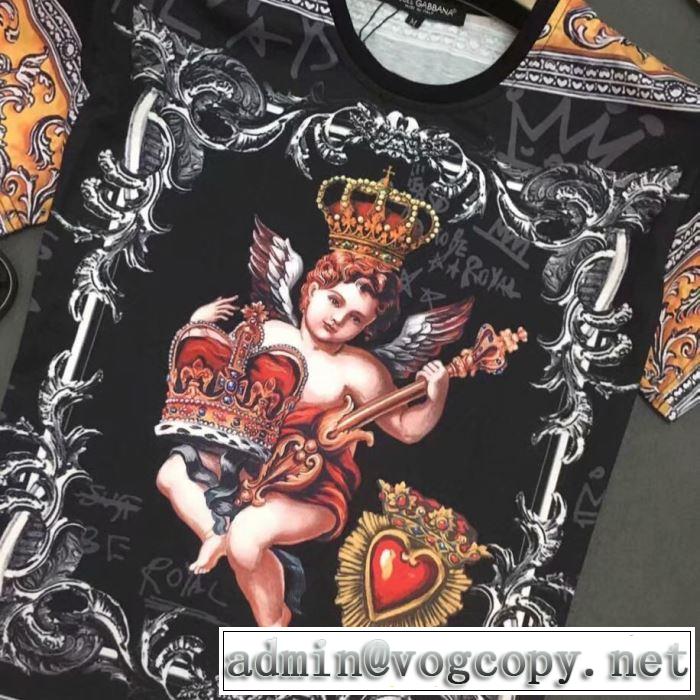 2019夏ファション新品 VERSACE Tシャツ/半袖  ヴェルサーチ 夏に良く似合うちょっと新品