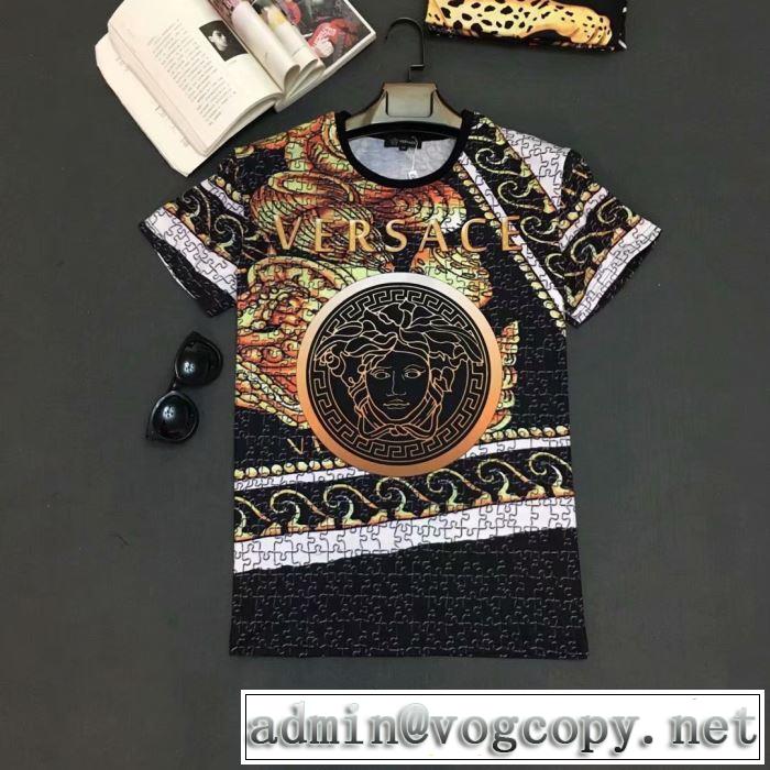 最新で完売確実 ヴェルサーチ2019夏ファション新品 VERSACE Tシャツ/半袖 王道コンビ
