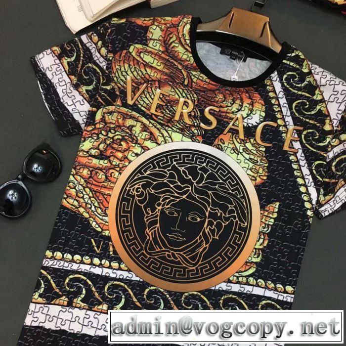 最新で完売確実 ヴェルサーチ2019夏ファション新品 VERSACE Tシャツ/半袖 王道コンビ