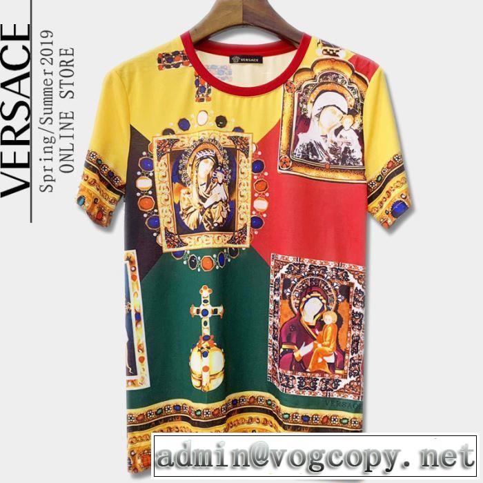 人気上昇中 ヴェルサーチ2019限定 男性に人気 VERSACE Tシャツ/半袖  海外セレブは大人気