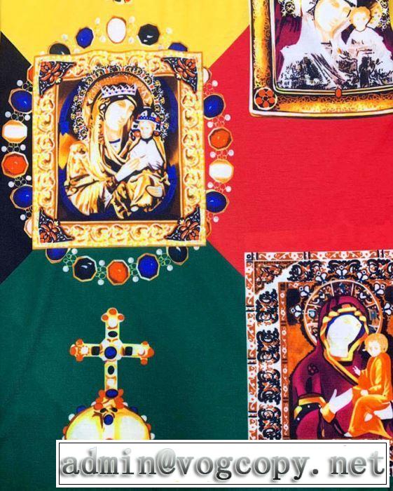 人気上昇中 ヴェルサーチ2019限定 男性に人気 VERSACE Tシャツ/半袖  海外セレブは大人気