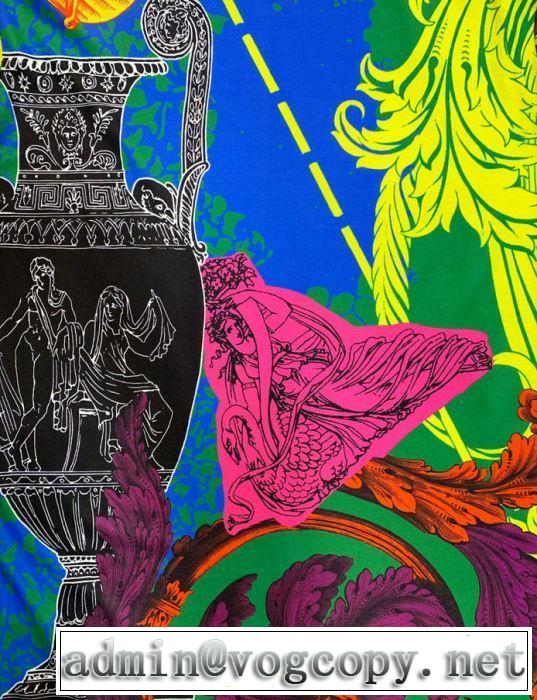 大人の色味 ヴェルサーチ夏のコーデにぴったり VERSACE Tシャツ/半袖 2019限定 男性に人気