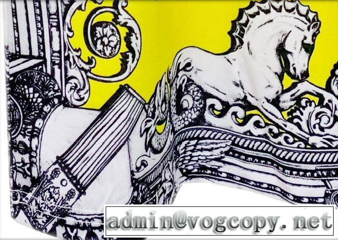 お洒落スタイル VERSACE Tシャツ/半袖  人気商品 2019春夏の大注目トレンド ヴェルサーチ