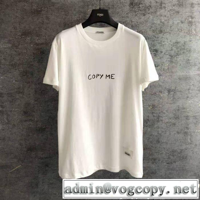 リラックススタイルが実現 2019年春夏のトレンドアイテム ミュウミュウ MIUMIU 半袖Tシャツ