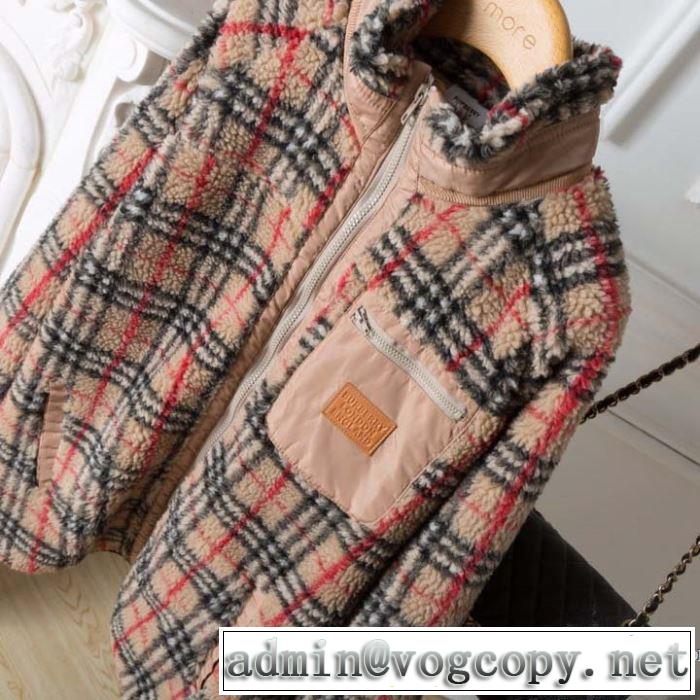 バーバリー 大胆なチェックの人気トレンド BURBERRY 秋服コーデ2019年版 ハーフコート 秋にはやる最新作を先取り