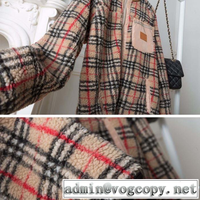 バーバリー 大胆なチェックの人気トレンド BURBERRY 秋服コーデ2019年版 ハーフコート 秋にはやる最新作を先取り