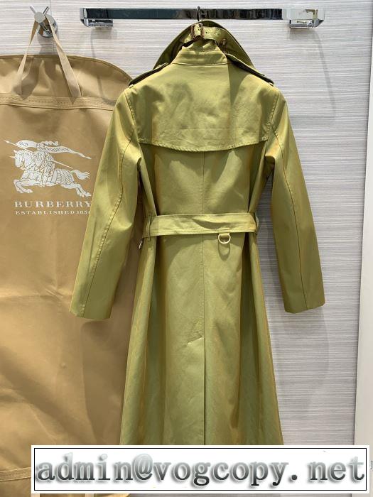 秋冬コーデと相性がいい バーバリー おしゃれなファッションコーデ BURBERRY 2019トレンド秋冬おすすめ安い ロングコート