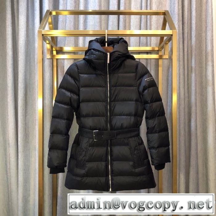 気になる2019年秋のファッション ダウンジャケット 秋トレンドの新定番 バーバリー BURBERRY 今から取り入れられるトレンド