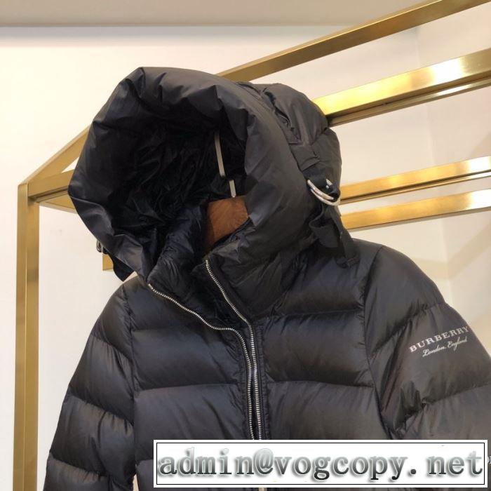 気になる2019年秋のファッション ダウンジャケット 秋トレンドの新定番 バーバリー BURBERRY 今から取り入れられるトレンド