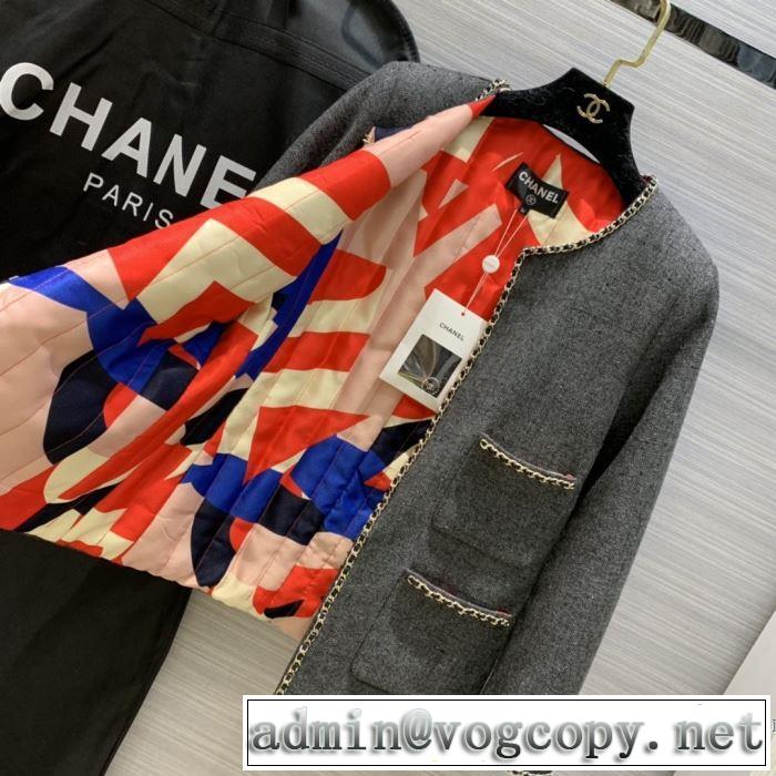 秋服コーデ2019年版 CH 大胆なチェックの人気トレンド CH ハーフコート 秋にはやる最新作を先取り
