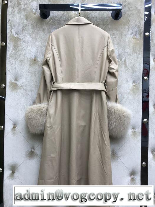 今年の流行りファション ディオール DIOR 絶対おさえるべきカラーと最新  ダスター コート 最新秋冬トレンドをチェック！2019-20秋冬