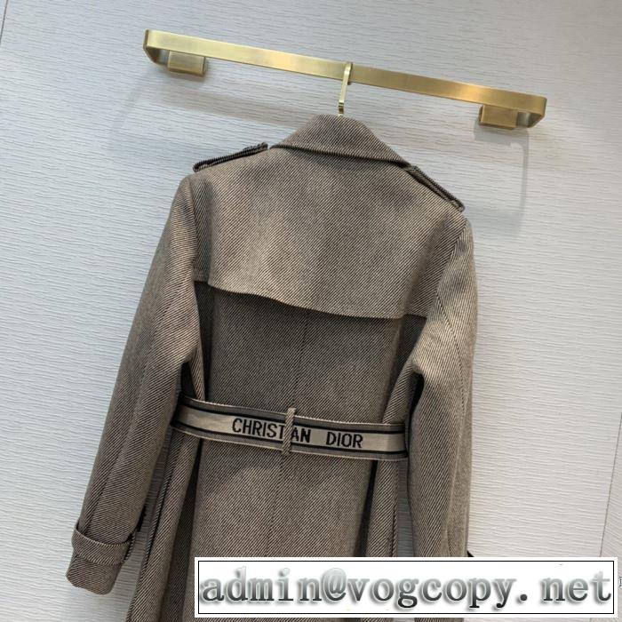 ディオール秋にこれがはやりそう  DIOR 2019秋冬トレンド押さえておきたい ダスター コート 注目の秋ファッション一番
