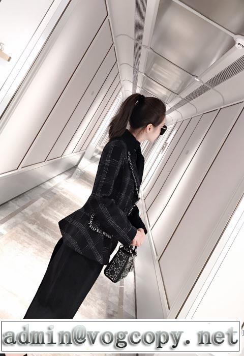 DIOR  ファッション上級者向け ディオール 素敵続くトレンド 2019秋冬トレンドデザイン  スカート 人気の秋冬新作再登場