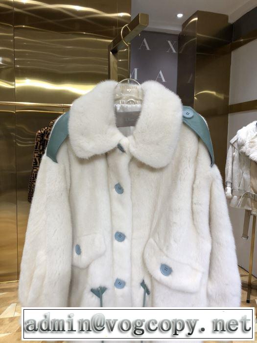 ハーフコート 秋冬ファッションコーディネート ディオール 2019-2020秋冬のファッション DIOR 人気ファッション雑誌でも掲載