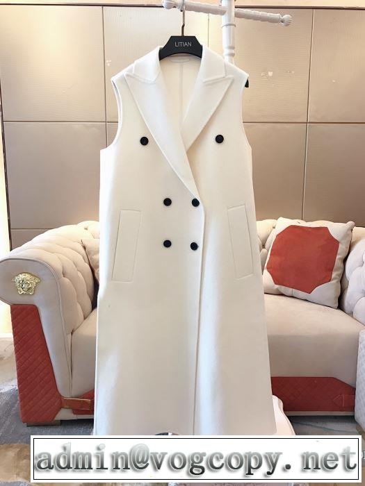 ディオール秋冬コーデと相性がいい  DIOR 2019トレンド秋冬おすすめ安い コート おしゃれなファッションコーデ