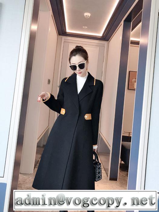 スカート 秋冬から人気継続中  ディオール 最速2019秋冬トレンドブランド DIOR  シンプルに着こなしたい