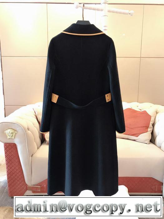 スカート 秋冬から人気継続中  ディオール 最速2019秋冬トレンドブランド DIOR  シンプルに着こなしたい