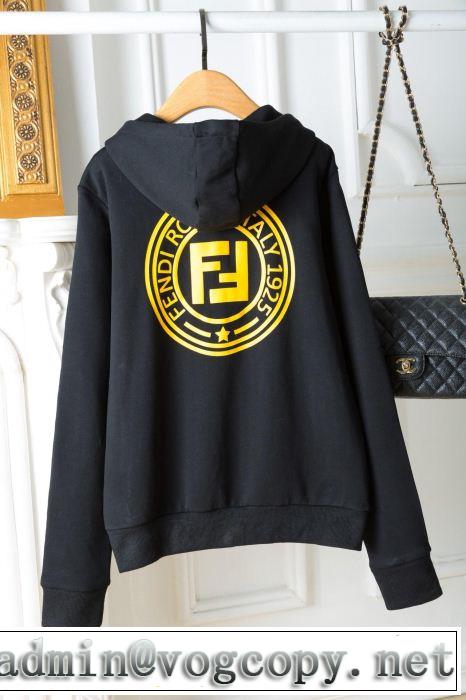 優雅で都会的な装いに仕上げ フェンディ FENDI 上下セット2019春夏は人気定番