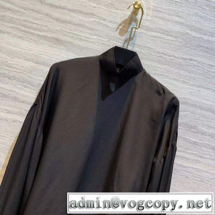 フェンディ FENDI 2019年春夏シーズンの人気 2色可選今風の着こなし新品 上下セット